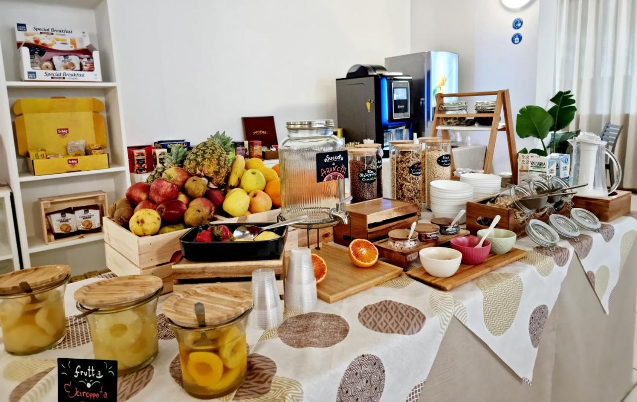 מילאנו מריטימה Hotel Elefantino Grey - Free Breakfast & Brunch Until 13-00 - Vicinissimi A Mirabilandia מראה חיצוני תמונה